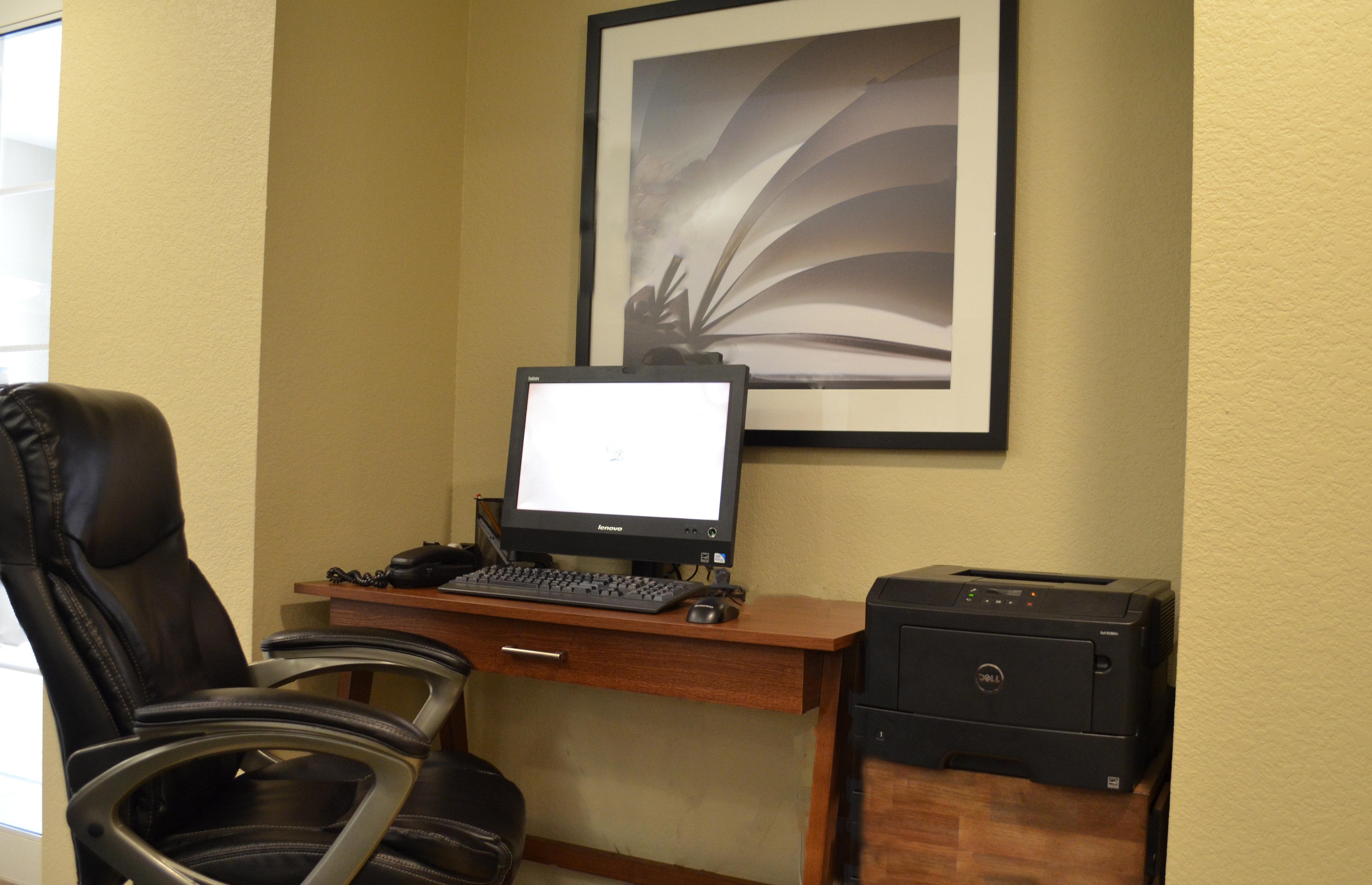 Candlewood Suites Greenville By Ihg Bagian luar foto